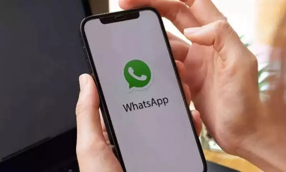 WhatsApp rolling out forwarding message feature for channels