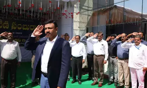 SCCL will pay Rs 700 cr bonus to employees: CMD