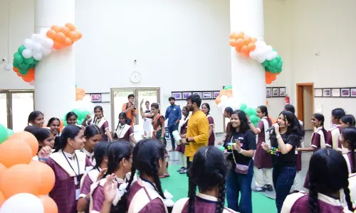 Hyderabad: 300 students arrive at ISB to celebrate Independence Day