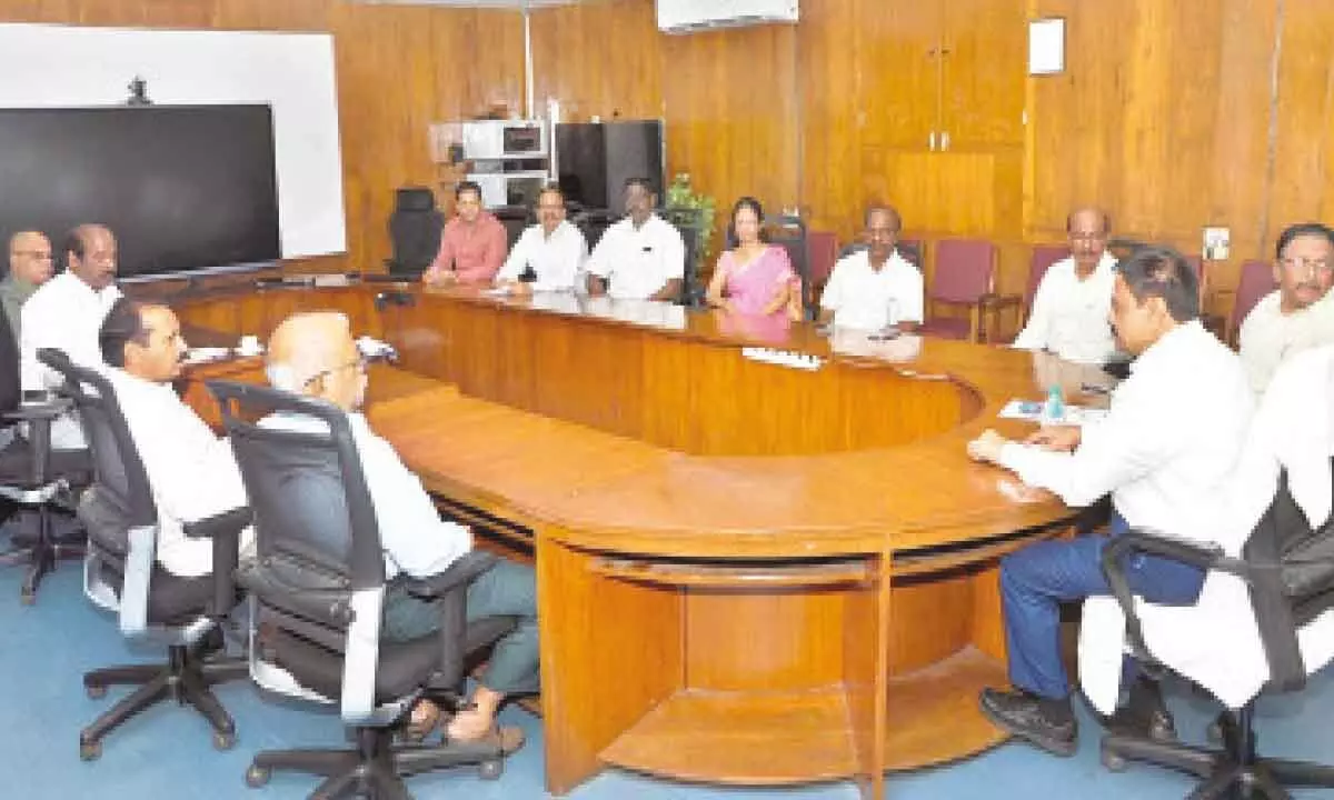 SV University Vice-Chancellor Prof K Raja Reddy addressing a meeting with principals, wardens and other officials at the varsity in Tirupati on Wednesday