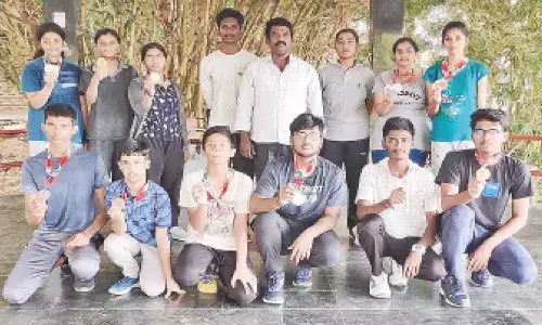 AP Fencing Association president V Nageswara Rao appreciating Prakasam district fencers