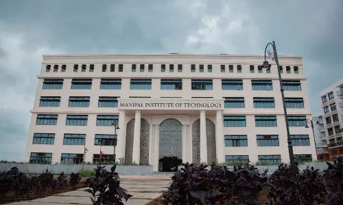 MIT - FIS Global Business Solutions ink pact on Cutting-Edge B.Tech and FinTech