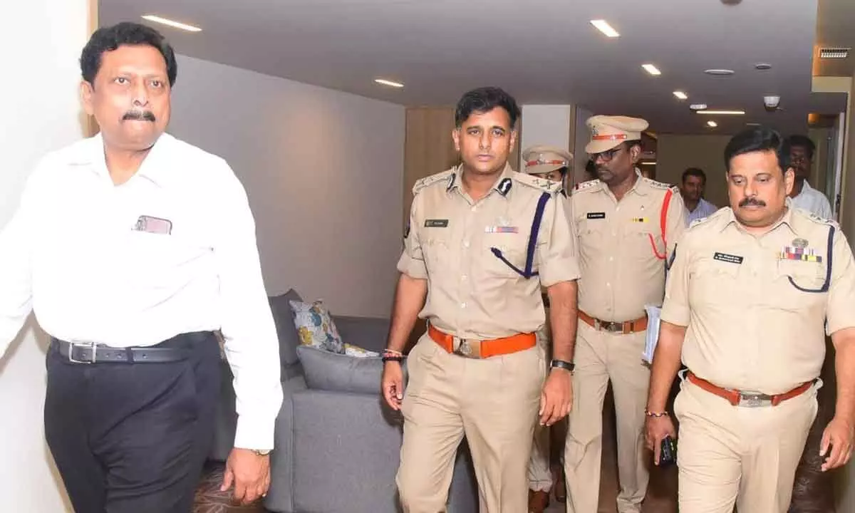 Vijayawada: CP Kanthi Rana Tata inspects arrangements for CM YS Jagan Mohan Reddy tour today