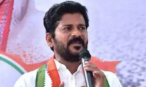 Hyderabad: K Chandrashekhar Rao woos anti-Revanth leaders to subvert Congress