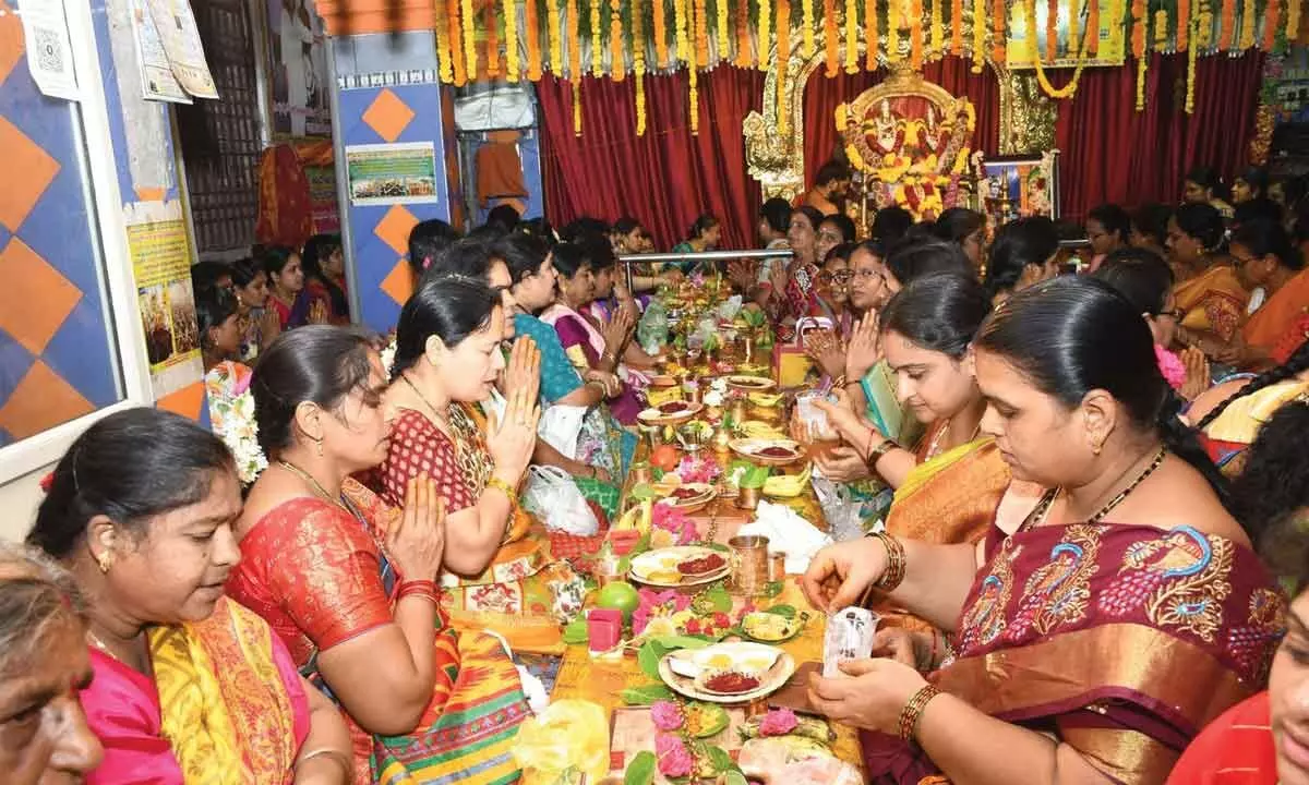 Guntur: Special pujas performed to Goddess Sri Lakshmi Devi