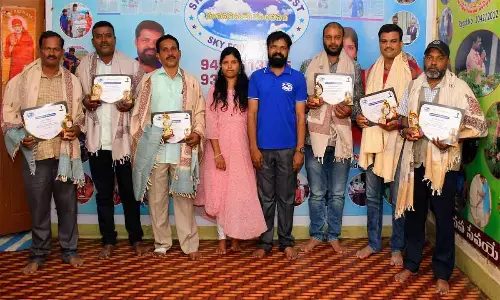Sky foundation honours press photographers on World Photographers Day