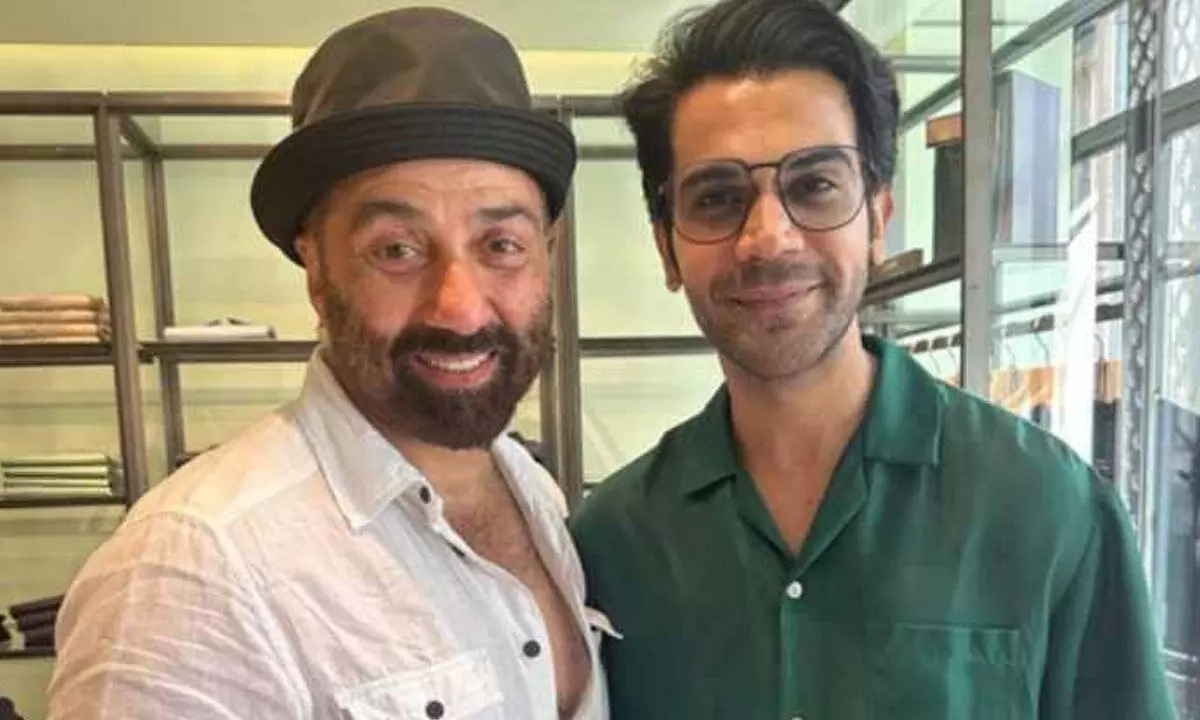 Rajkummar drops pic with Sunny Deol, says proud of his achievements