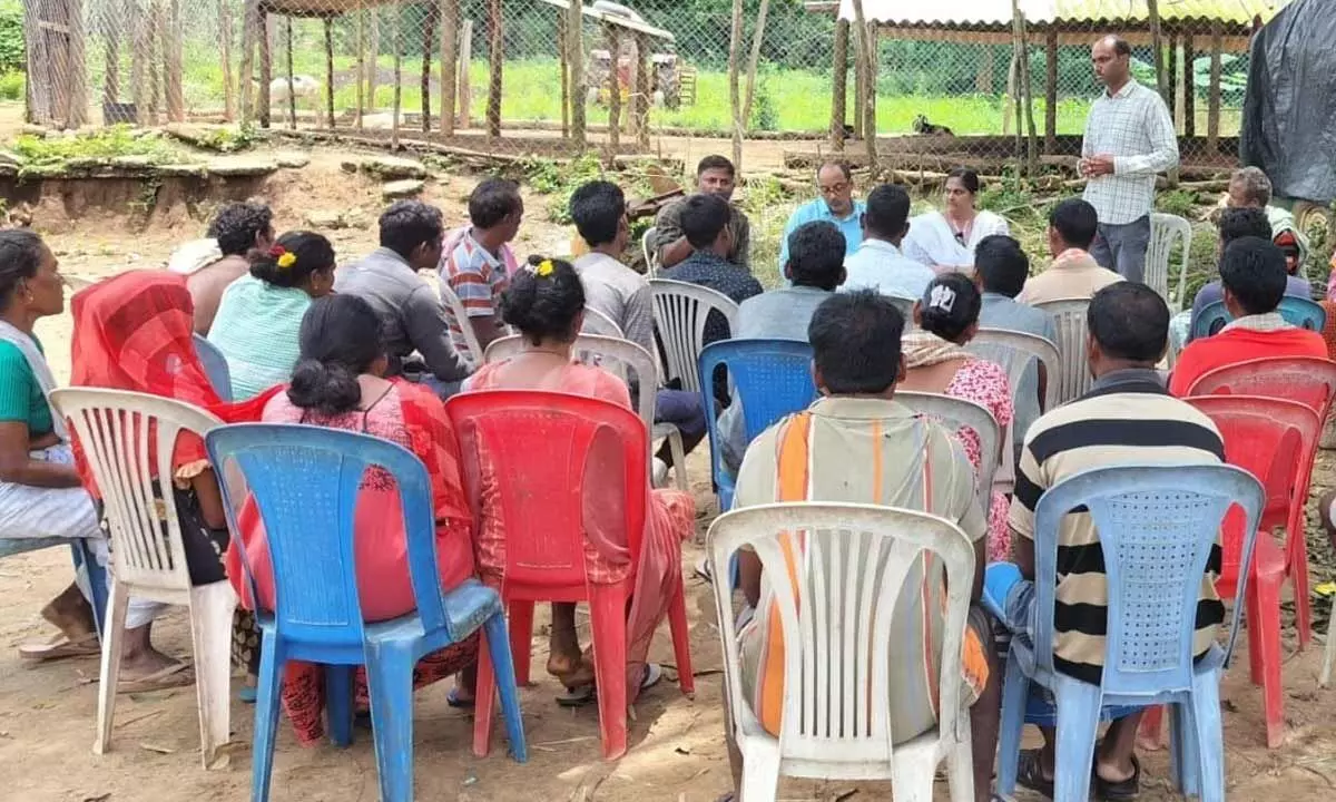 HRF members interacting with the villagers at Gummalakshmipuram mandal