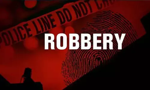 Visakhapatnam: Thieves get away with a silver crown from temple