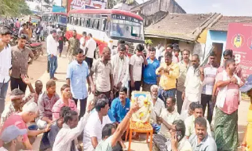 Shivamogga: Vandalism of Mahatma Gandhi statue sparks outrage