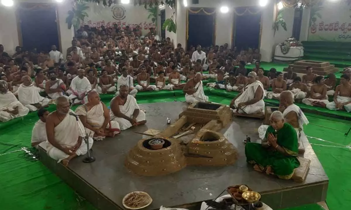Ritwiks performing homam at Dharmagiri Veda Vignana Peetham in Tirumala on Teusday
