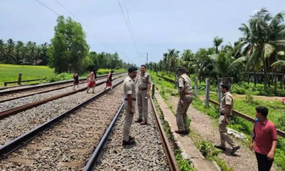 Kerala Police Chiefs Vigorous Call to Combat Stone Pelting on Trains