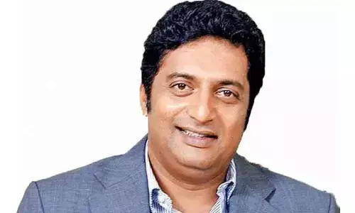 Prakash Raj booked for mocking Moon mission