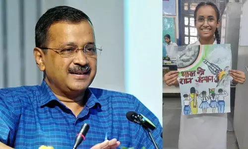 Kejriwal applauds students enthusiasm for Chandrayaan-3