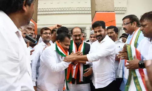 Ex Minister A Chandrashekar joins Congress