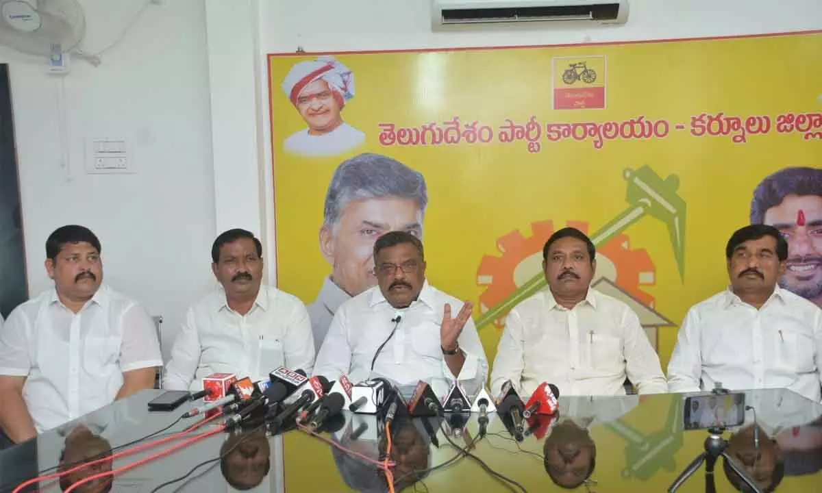 Kurnool: Kotla Jayasurya Prakash Reddy slams Buggana for making ‘baseless’ remarks on irrigation