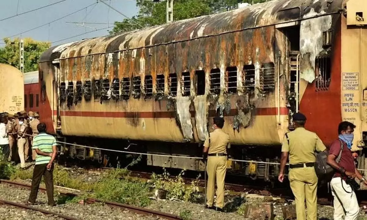 Railway safety commissioner to hold statutory inquiry into Madurai train fire