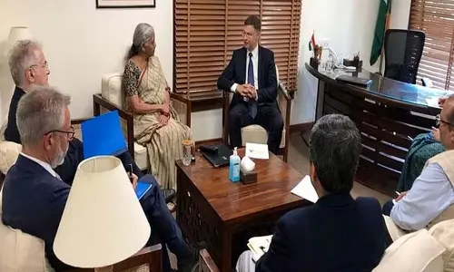 Awaiting Indias response on dispute settlement mechanism in proposed investment protection pact: EU trade commissioner