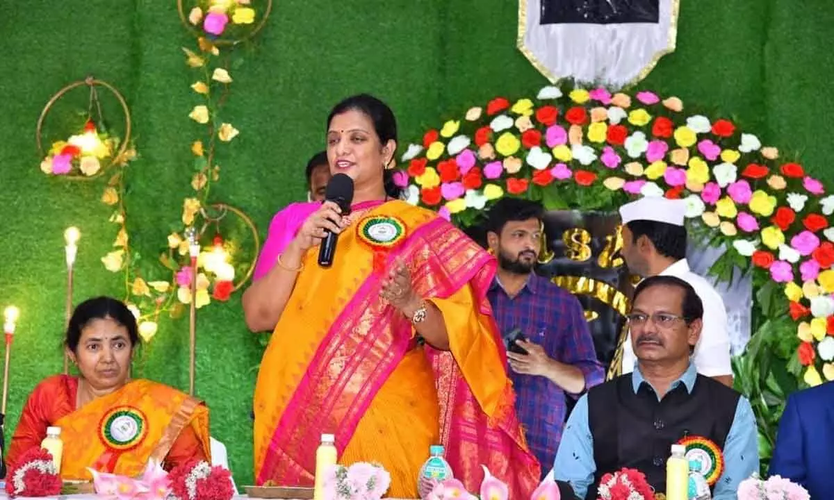 District Collector M Gautami addressing medical college students in Anantapur on Saturday