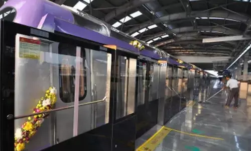 Automatic platform screen doors in Kolkata metro stations to prevent suicide attempts