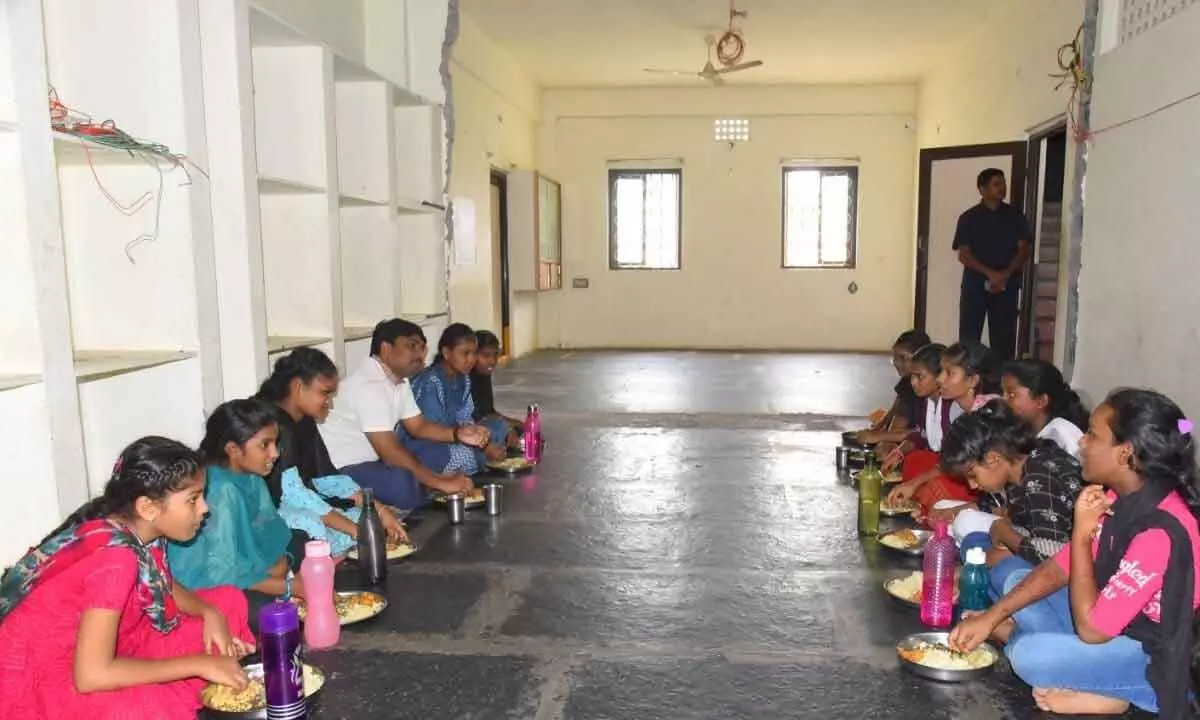 Collector Siva Sankar Lotheti visits residential school