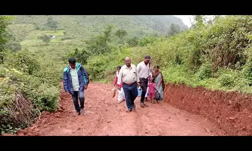 DM&HO goes on foot to D Sampala