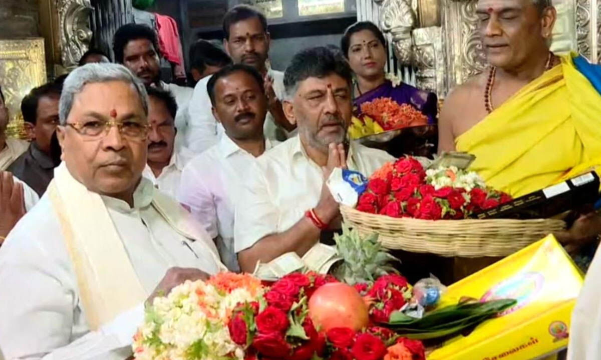 CM Siddaramaiaḩ, DCM DK Shiva Kumar offered pooja to Chamundeshwari