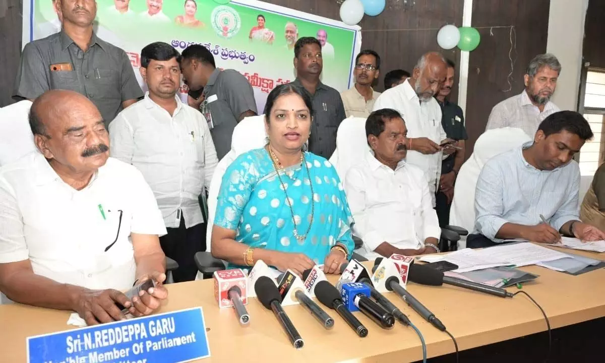 Women and Child Welfare Minister KV Ushashri Charan participating in a review meeting at the Collectorate in Chittoor on Tuesday. Deputy CM K Narayana Swamy, Chittoor MP N Reddappa and district Collector Shanmohan are also seen.