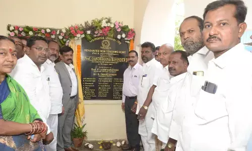 OU V-C Prof Yadav inaugurates remodelled non-teaching home