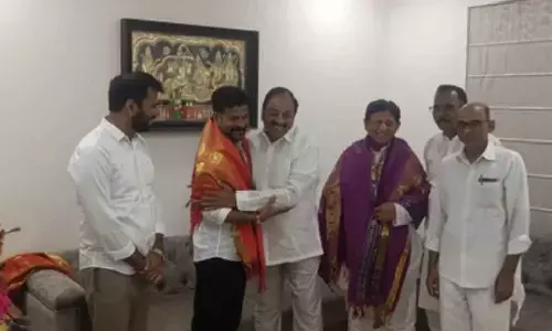 Tummala joins Congress