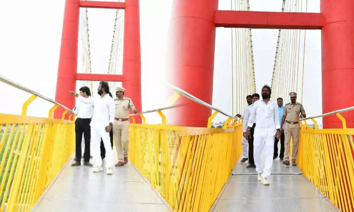 Srinivas Goud inspects suspension bridge works in Mahbubnagar, says it will be inaugurated in a week