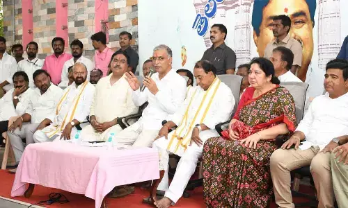 Health Minister T Harish Rao speaking to media persons at Palakurthi in Jangaon district on Monday