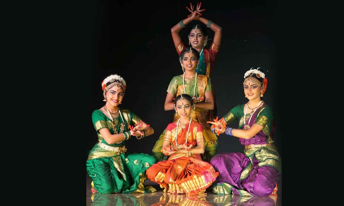 Edmonton kathak icon Usha Gupta brings contemporary lens to classical  Indian dance — Stir