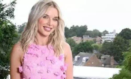 Helen Flanagan body-shamed for racy pics: ‘Not setting a very good example to your daughters’