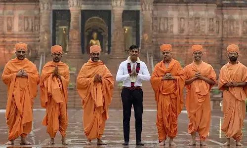 UK Prime Minister Rishi Sunaks Visit To Akshardham Temple And His Emphasis On Faith In India