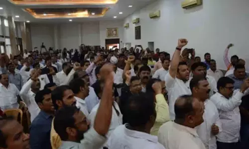 Maratha quota: State convenes all-party meeting on Monday to resolve crisis