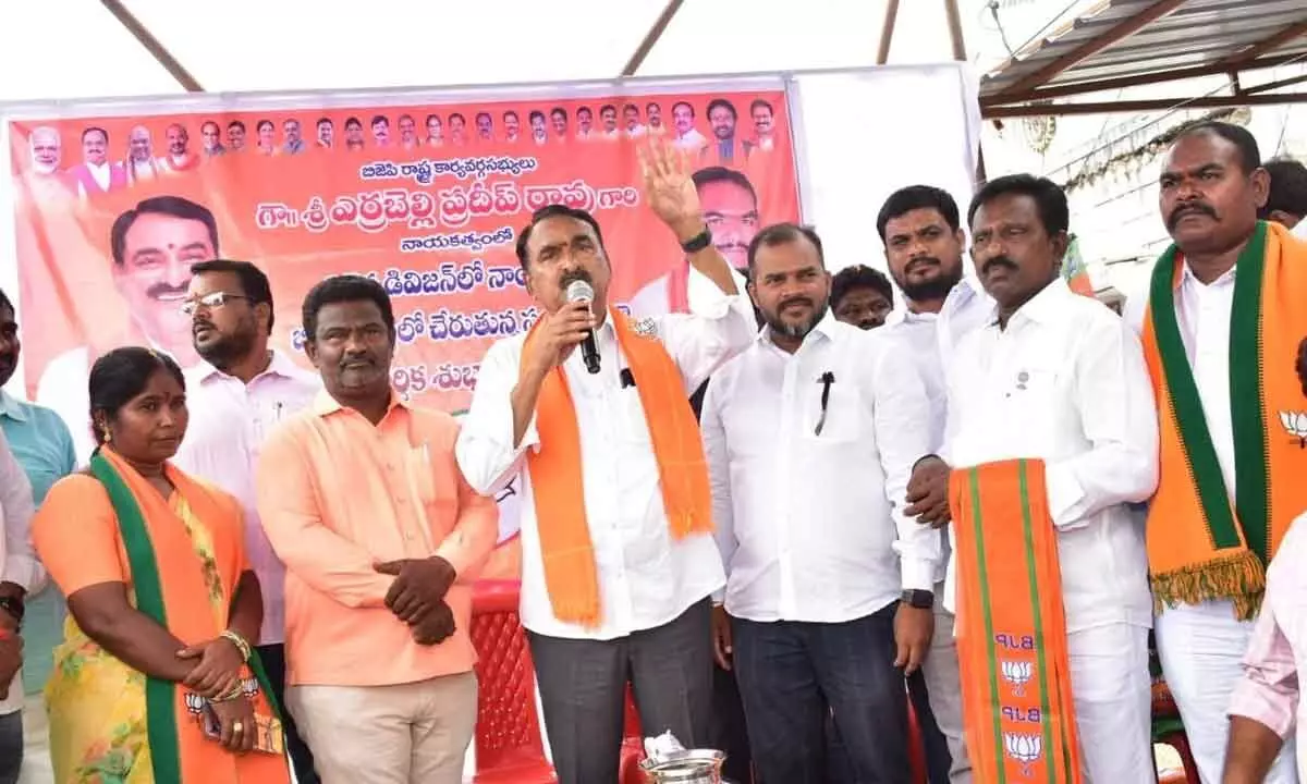 Warangal Urban Cooperative Bank Limited chairman and senior BJP leader Errabelli Pradeep Rao addressing the party cadres in the 35th Division of the Greater Warangal Municipal Corporation (GWMC) on Sunday