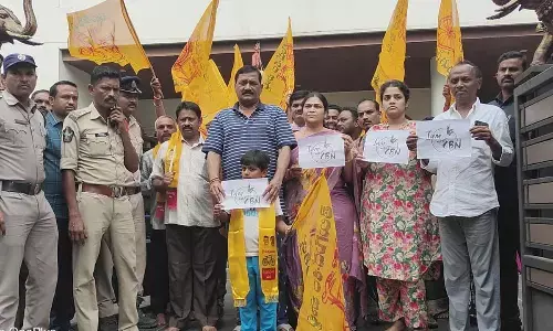 Bandh fails to receive response in Visakhapatnam