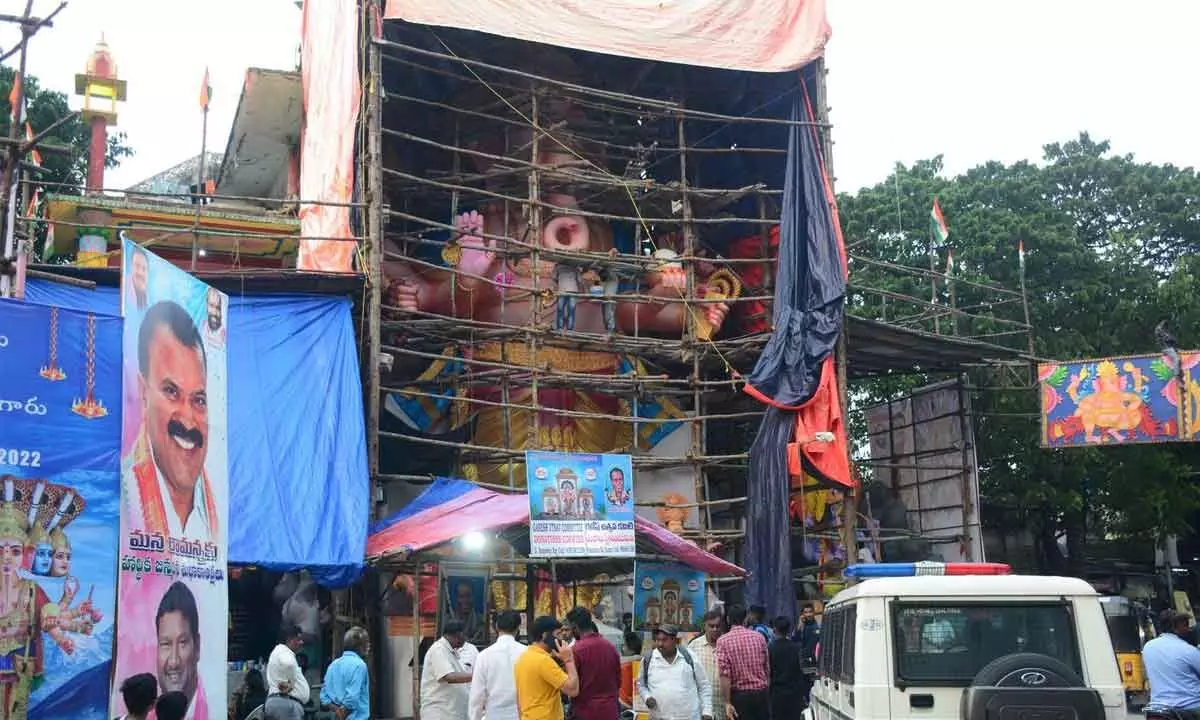 Hyderabad: Towering city Ganesh idol to be cynosure of all eyes
