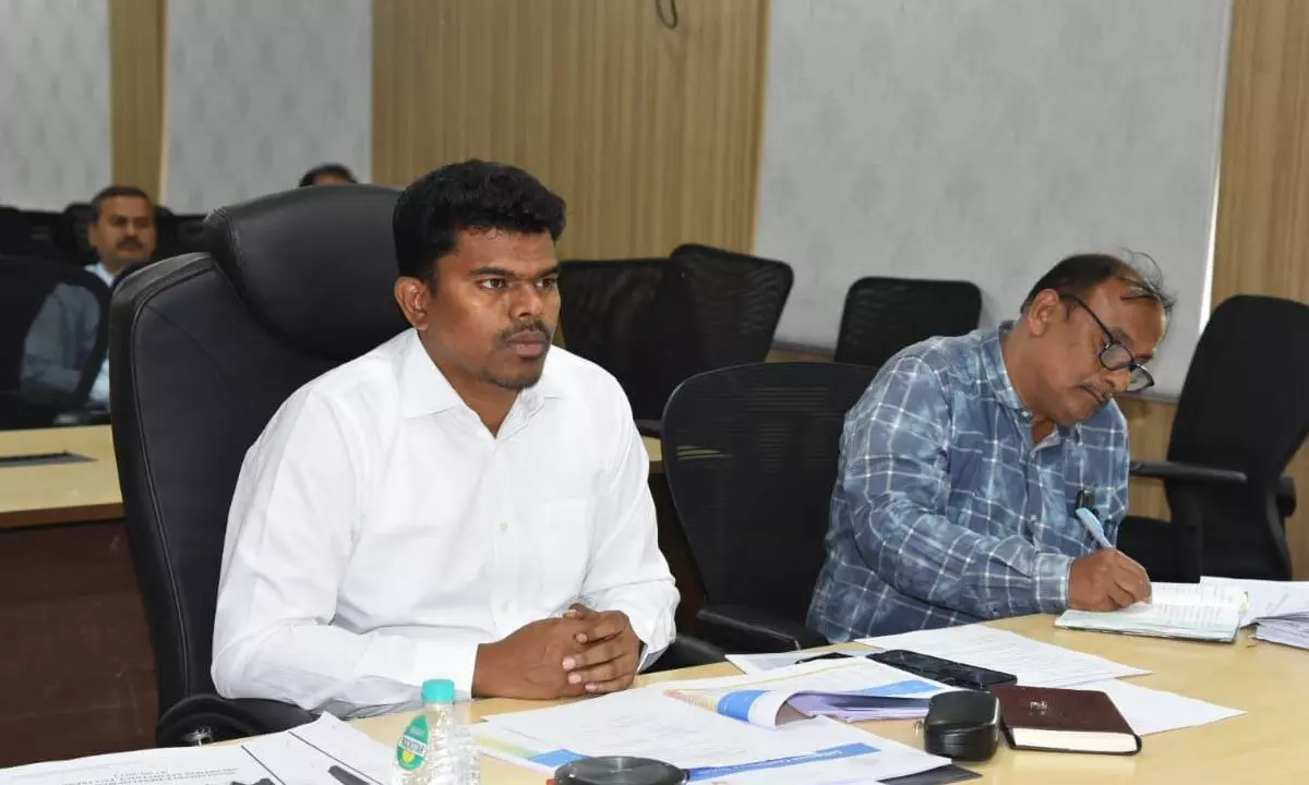 Sathya Sai Collector P Arun Babu addressing the PM Vishwakarma Yojana scheme meeting in Puttaparthi on Monday