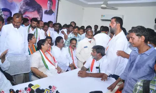 Chaos at Cong’s prep meeting in Khammam
