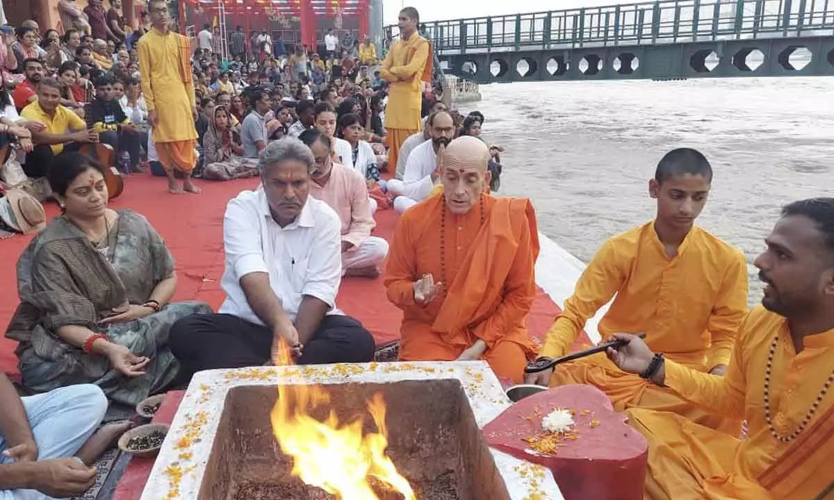 Kesineni Nani performs Yagam at Rishikesh seeking relief for Naidu from cases