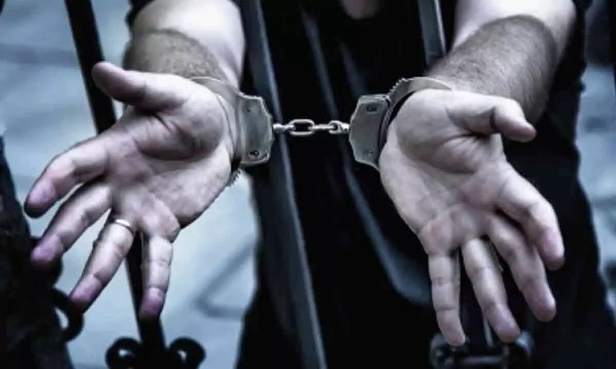 Gurugram: Six arrested for cheating share market trader
