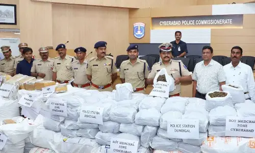 Four interstate ganja peddlers apprehended