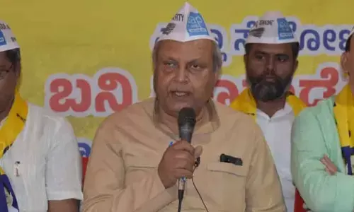 Mukhyamantri Chandru demands dismissal of minister D Sudhakar