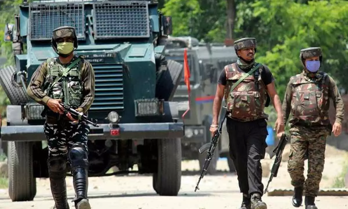 Jammu And Kashmir Police Close In On Lashkar-e-Toiba Terrorists Following Tragic Encounter