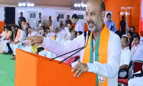 Hyderabad: Bandi Sanjay condemns Chandrababu’s arrest, says YCP has dug its own pit