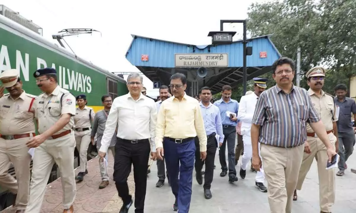 General Manager of South Central Railway Arun Kumar Jain along with other officials inspecting Rajahmundry Railway Station on Thursday