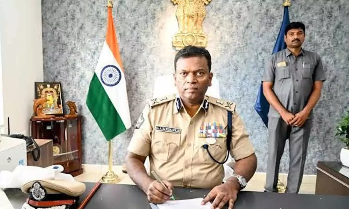 A Ravi Shankar taking charge as Commissioner of Police of Visakhapatnam on Thursday.