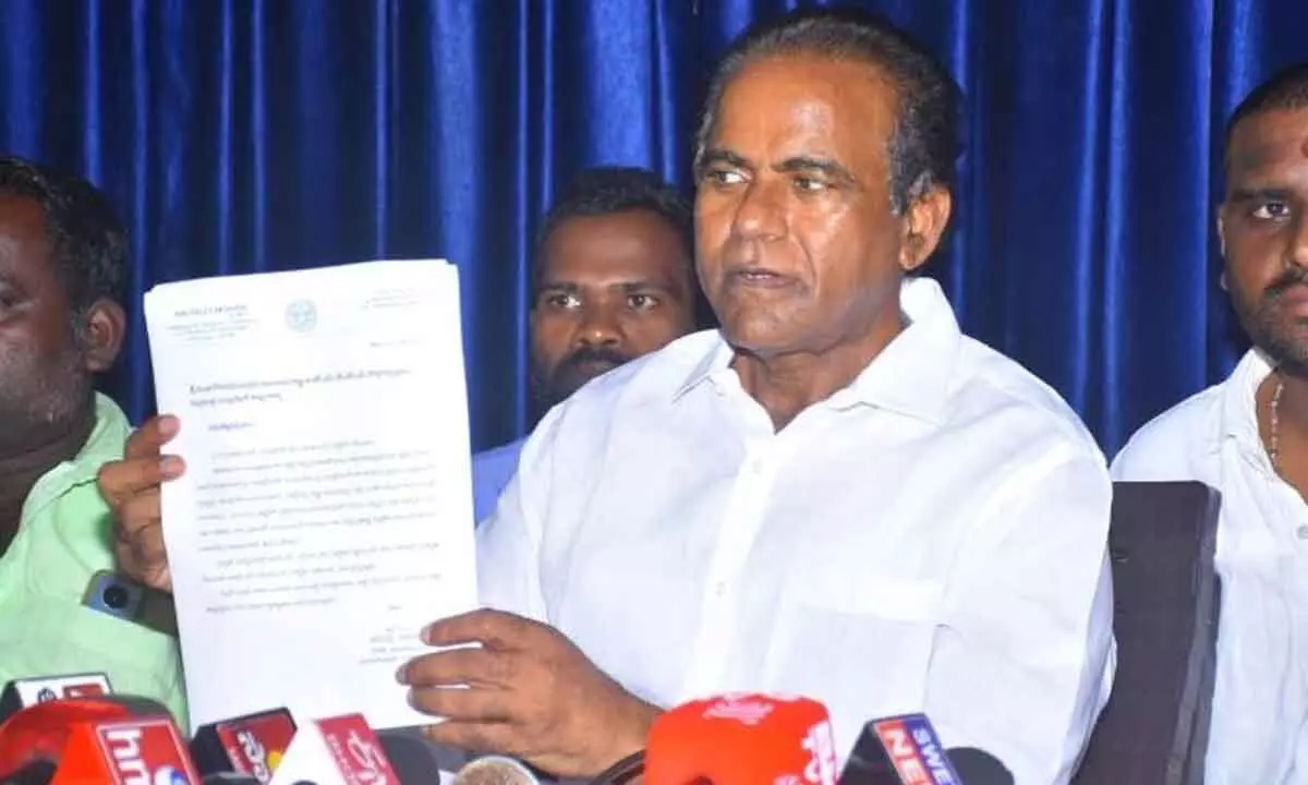 Former MLA Arepalli Mohan quits BRS